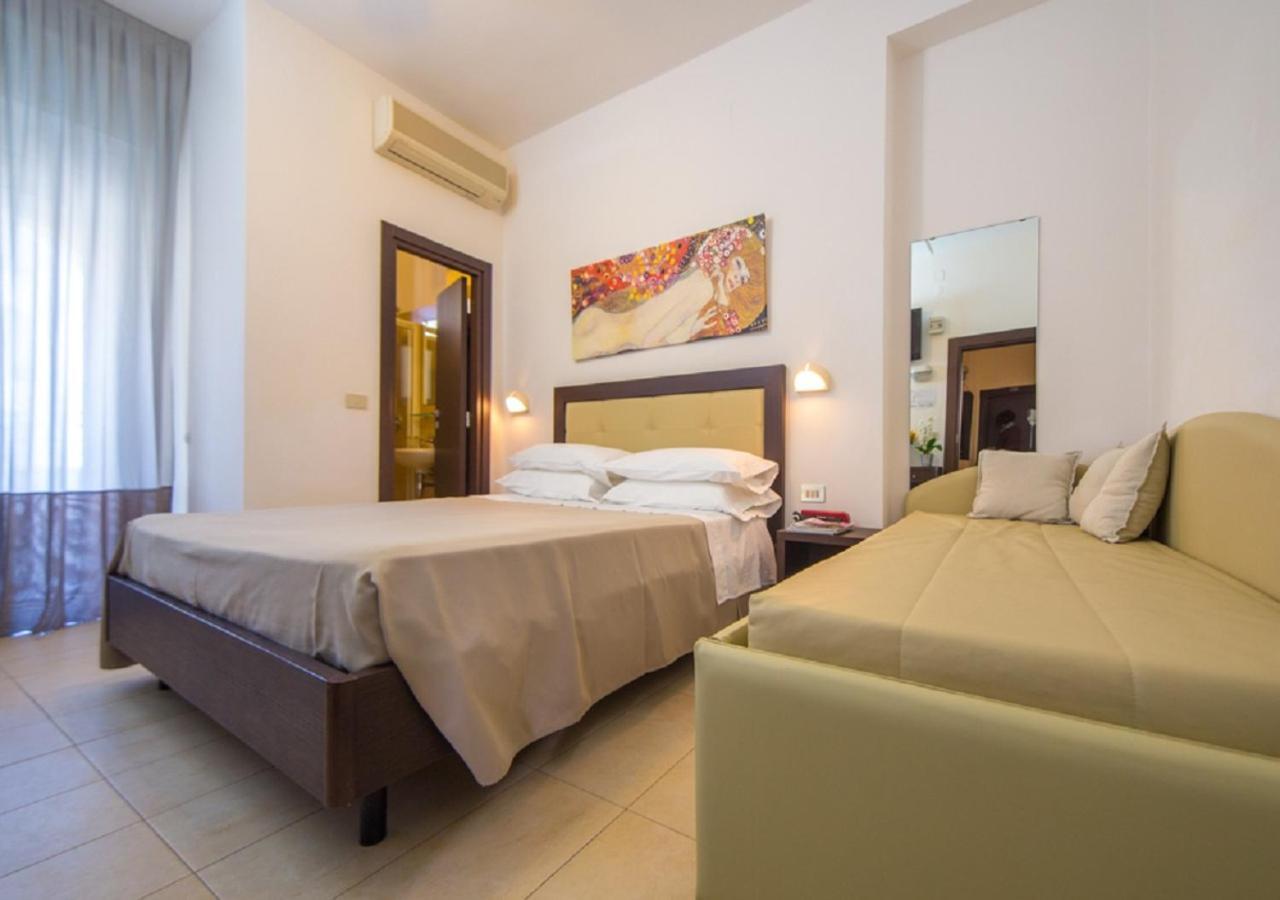 Mediterraneo Hotel & Suites Cattolica Eksteriør bilde